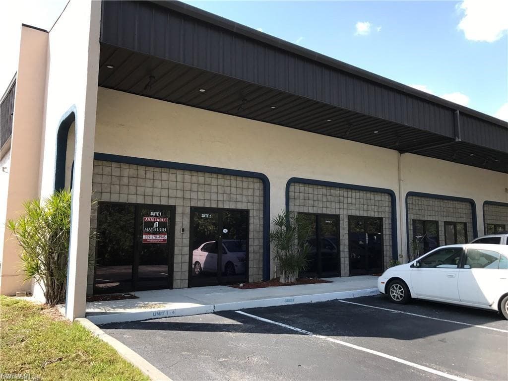 12165 Metro PKWY 1-4 FORT MYERS, FL 33966