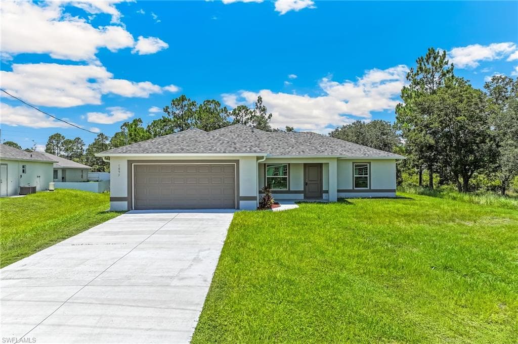 1895 Weldon AVE LEHIGH ACRES, FL 33972