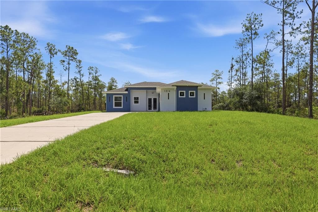 1314 Dayton AVE LEHIGH ACRES, FL 33972