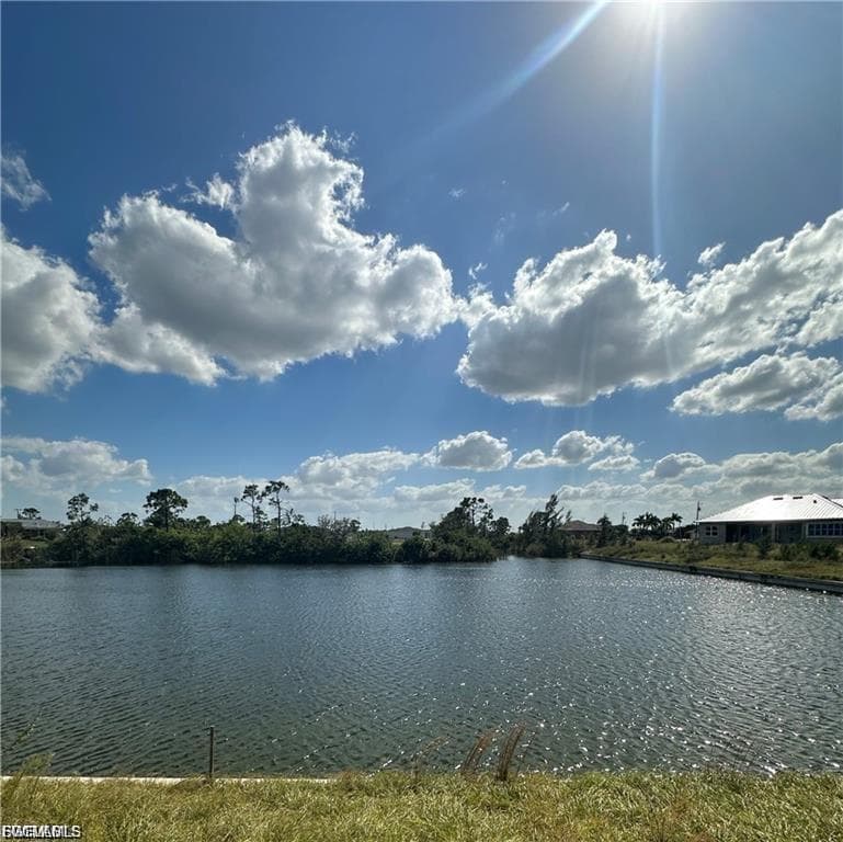 1800 NW 30TH TER CAPE CORAL, FL 33909