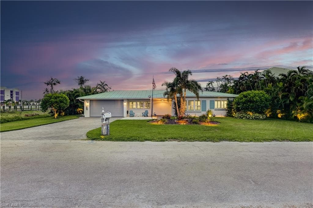 131 Egret ST FORT MYERS BEACH, FL 33931