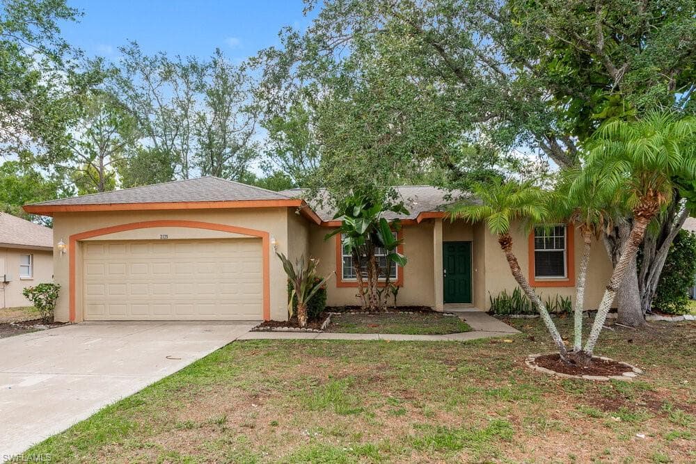 2129 49th AVE E BRADENTON, FL 34203