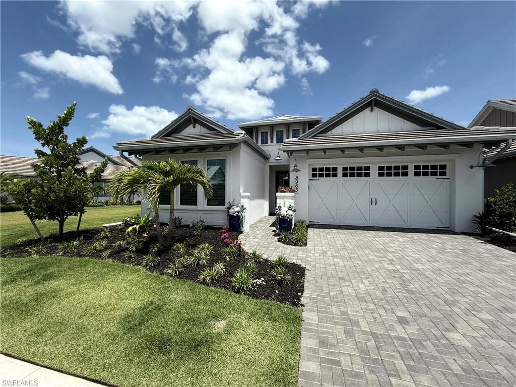8963 Gustavia CT NAPLES, FL 34112