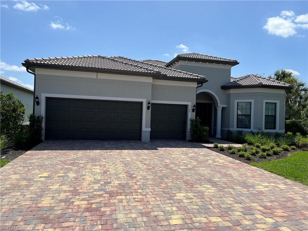 9108 Snowy Owl WAY NAPLES, FL 34120