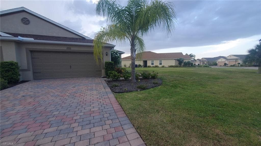 10709 Crossback LN LEHIGH ACRES, FL 33936