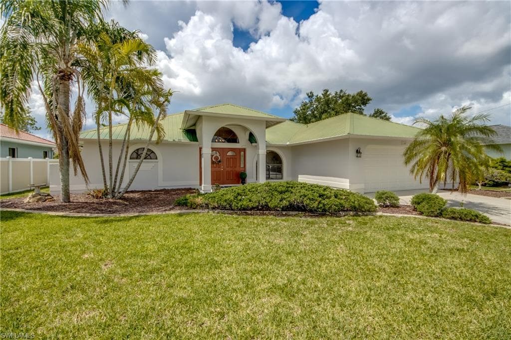 1140 SW 42nd TER CAPE CORAL, FL 33914