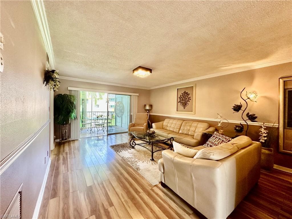 5467 Rattlesnake Hammock RD 207 NAPLES, FL 34113
