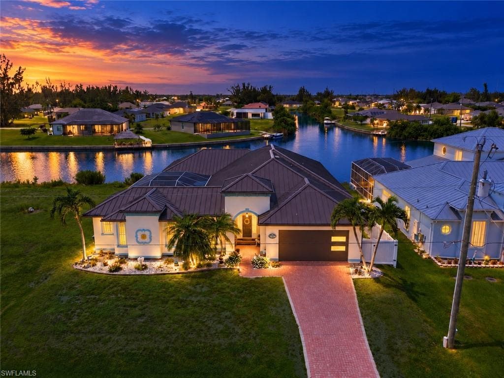 2441 NW 9th TER CAPE CORAL, FL 33993