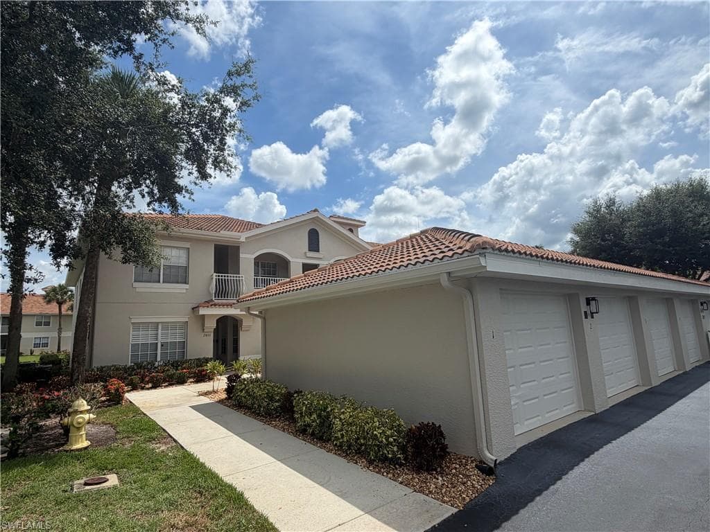 3009 Driftwood WAY 2803 NAPLES, FL 34109
