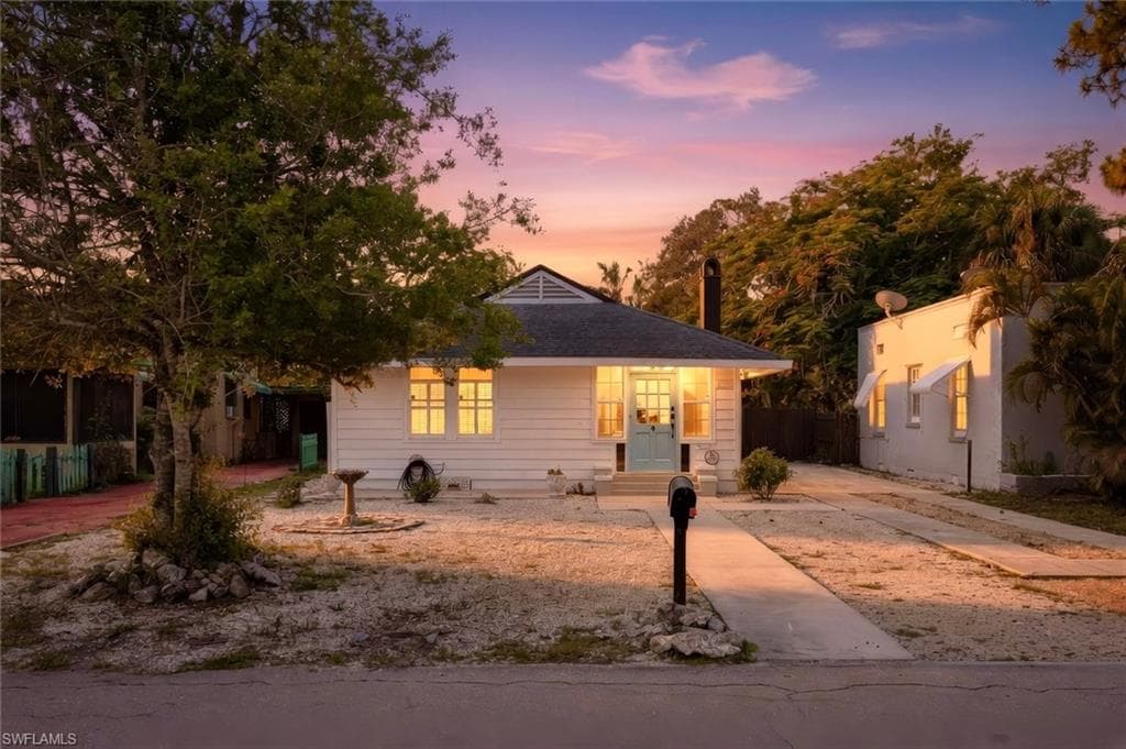 2122 Katherine ST FORT MYERS, FL 33901