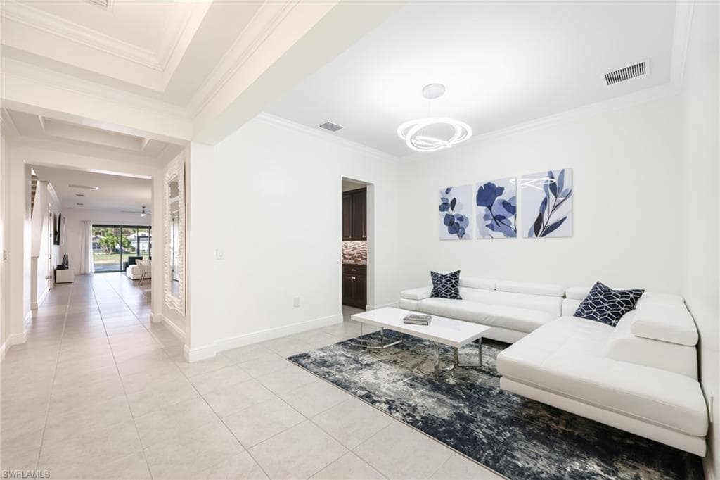 3275 Pilot CIR NAPLES, FL 34120