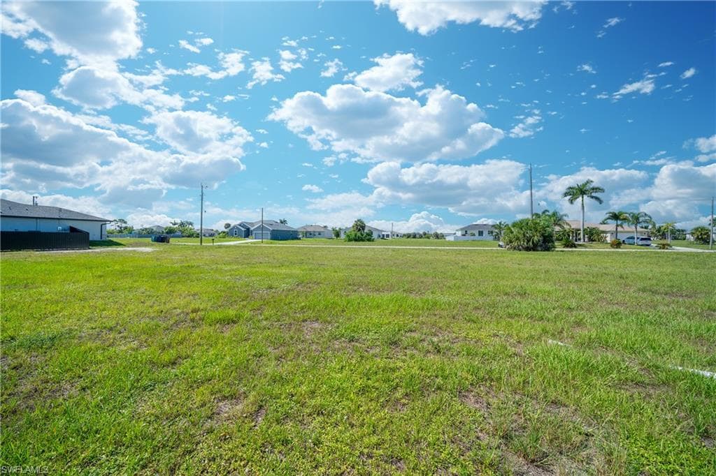 4119 NW 37th ST CAPE CORAL, FL 33993