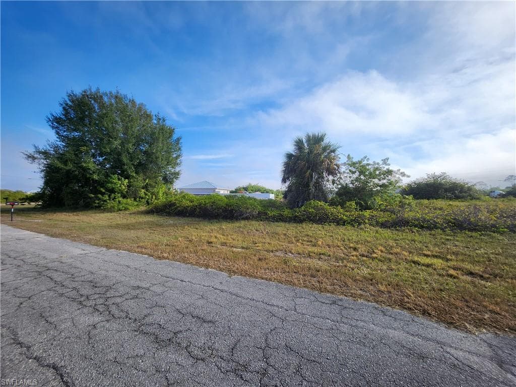 7020 Calder CIR LABELLE, FL 33935
