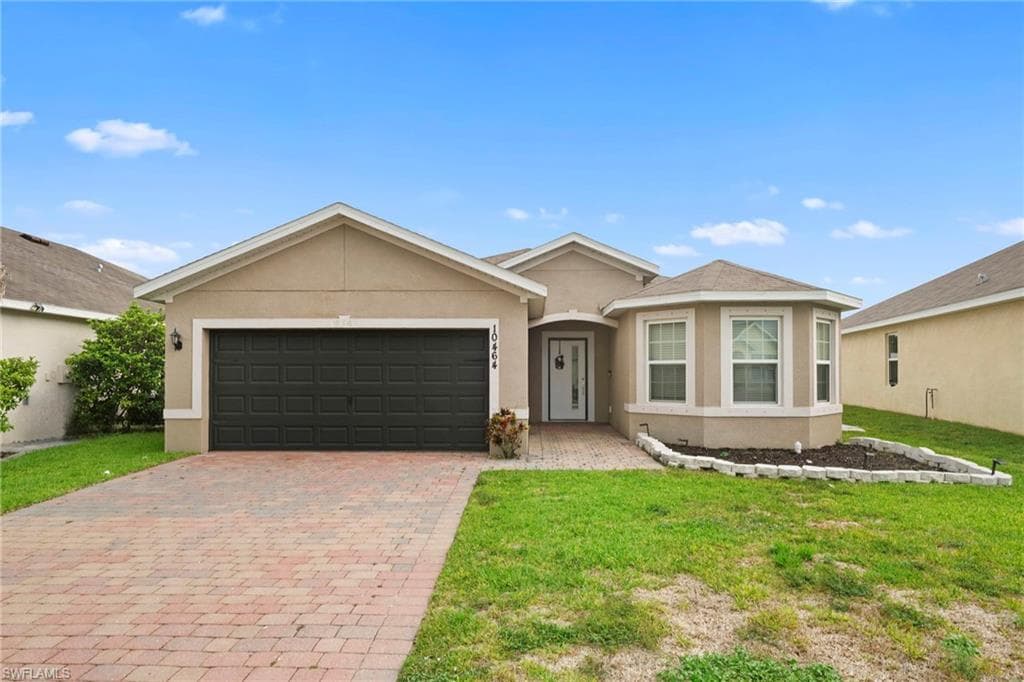 10464 canal brook LN LEHIGH ACRES, FL 33936