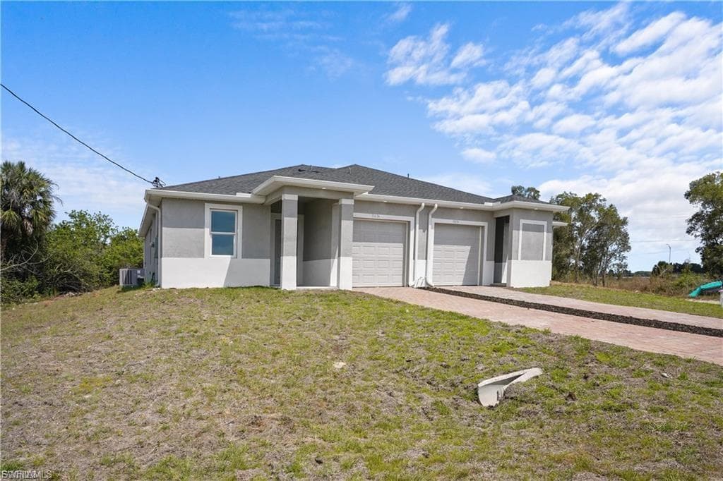 1147 Harvest AVE LEHIGH ACRES, FL 33974