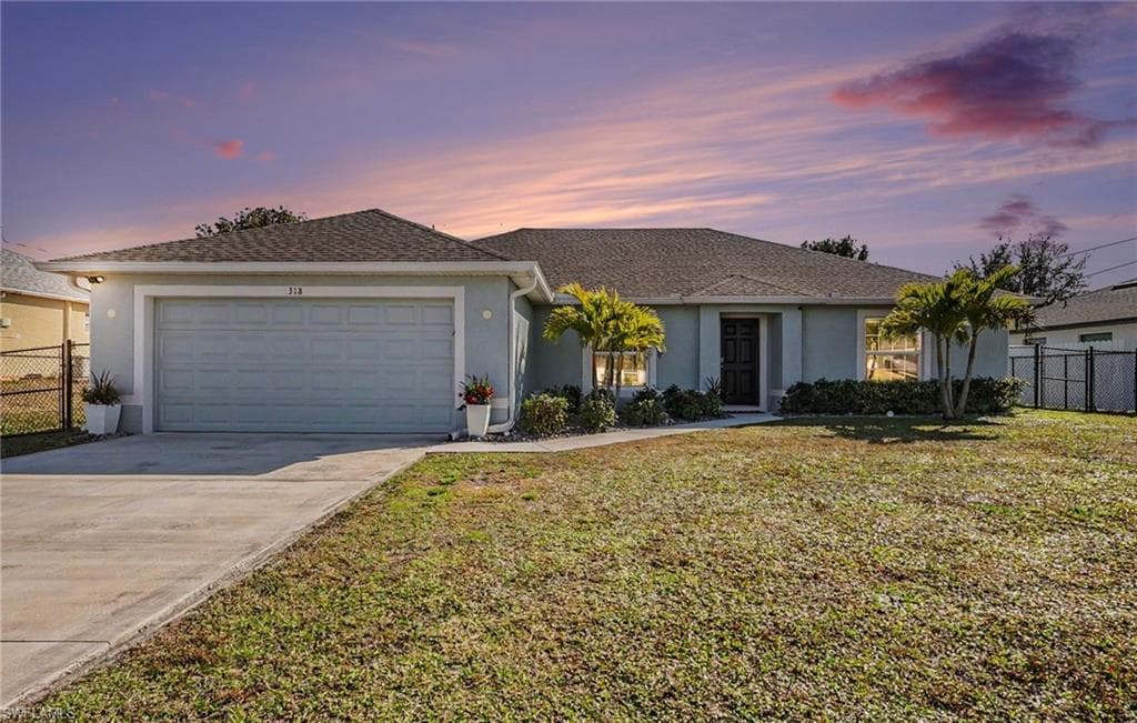 318 NW 4th ST CAPE CORAL, FL 33993