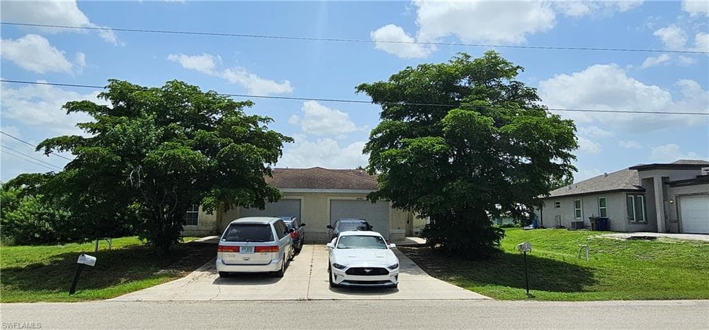 3003 Gilbert AVE S LEHIGH ACRES, FL 33973