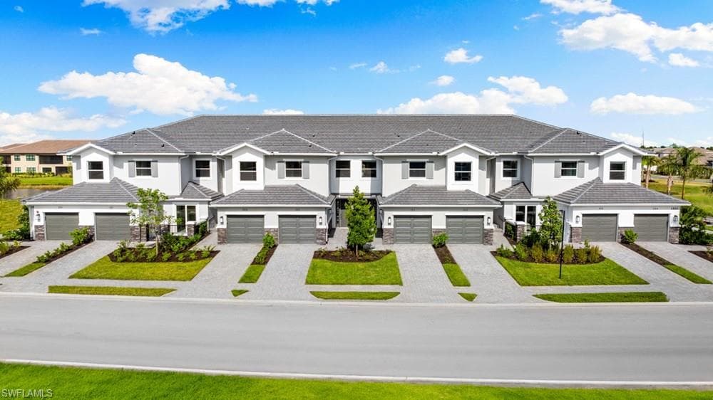 15345 Giardino DR 12-202 NAPLES, FL 34114