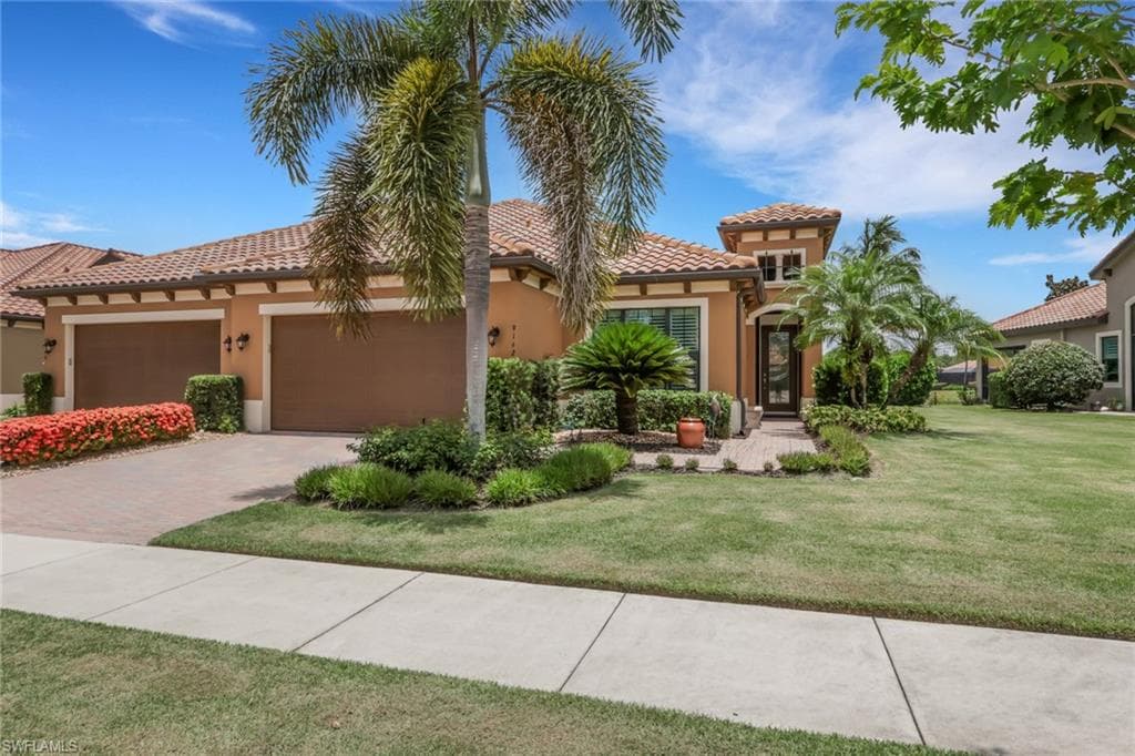 9142 Isla Bella CIR BONITA SPRINGS, FL 34135