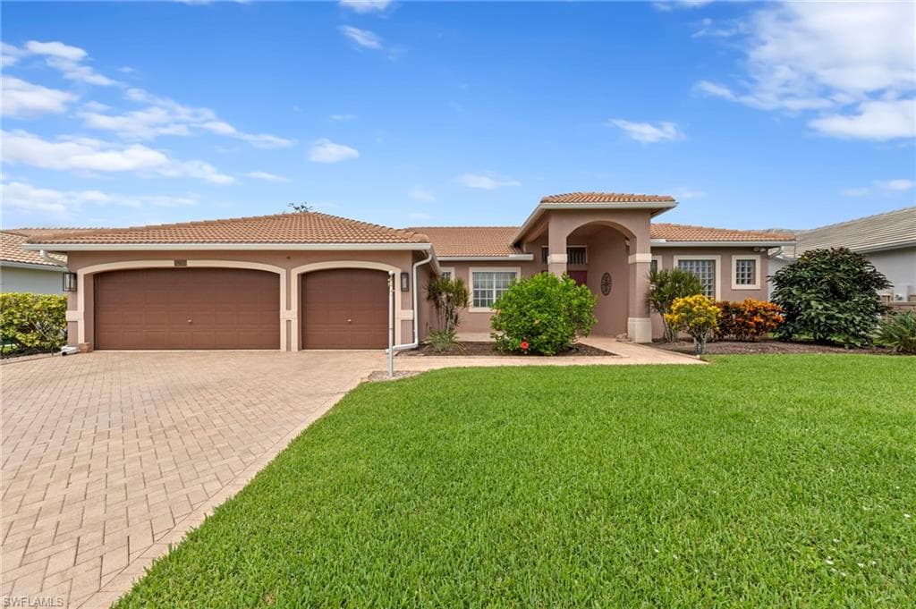 3259 Potomac CT NAPLES, FL 34120