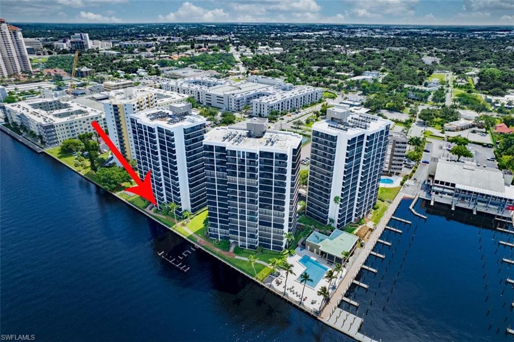1900 Virginia AVE 102 FORT MYERS, FL 33901