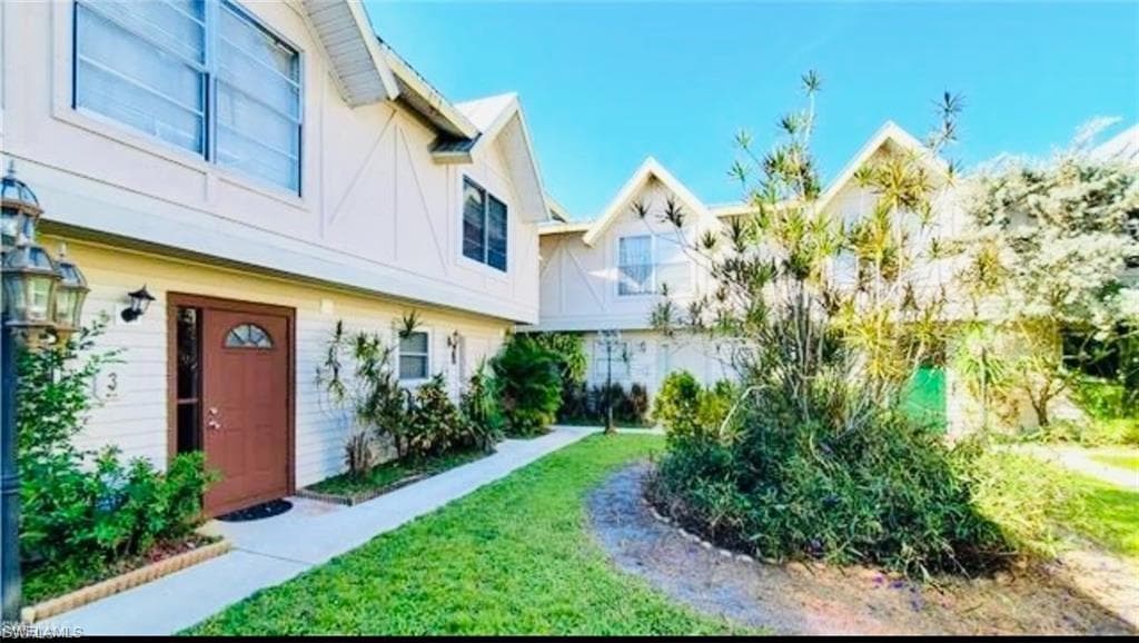 6324 Panther LN 6 FORT MYERS, FL 33919