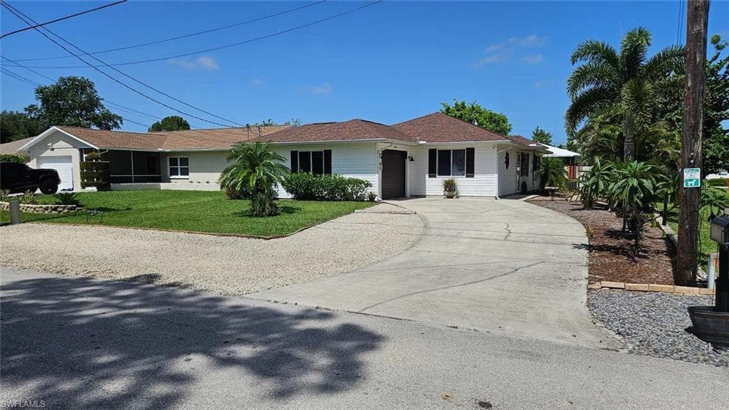 27142 Jackson AVE BONITA SPRINGS, FL 34135