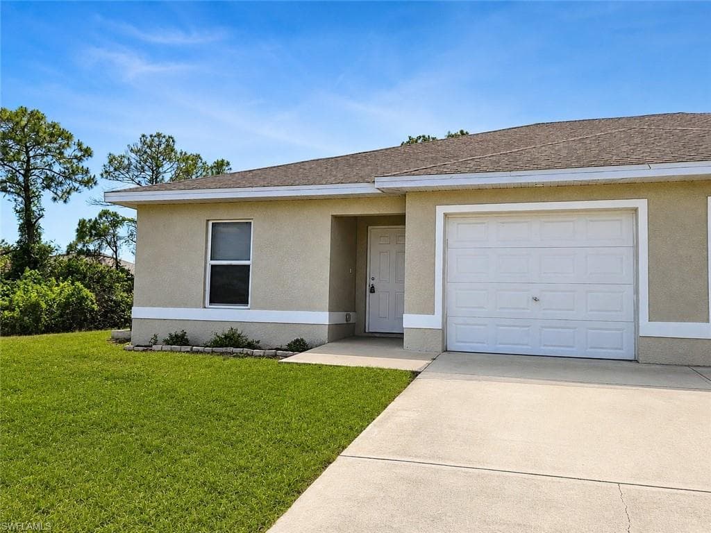 230 Hightower AVE S LEHIGH ACRES, FL 33973