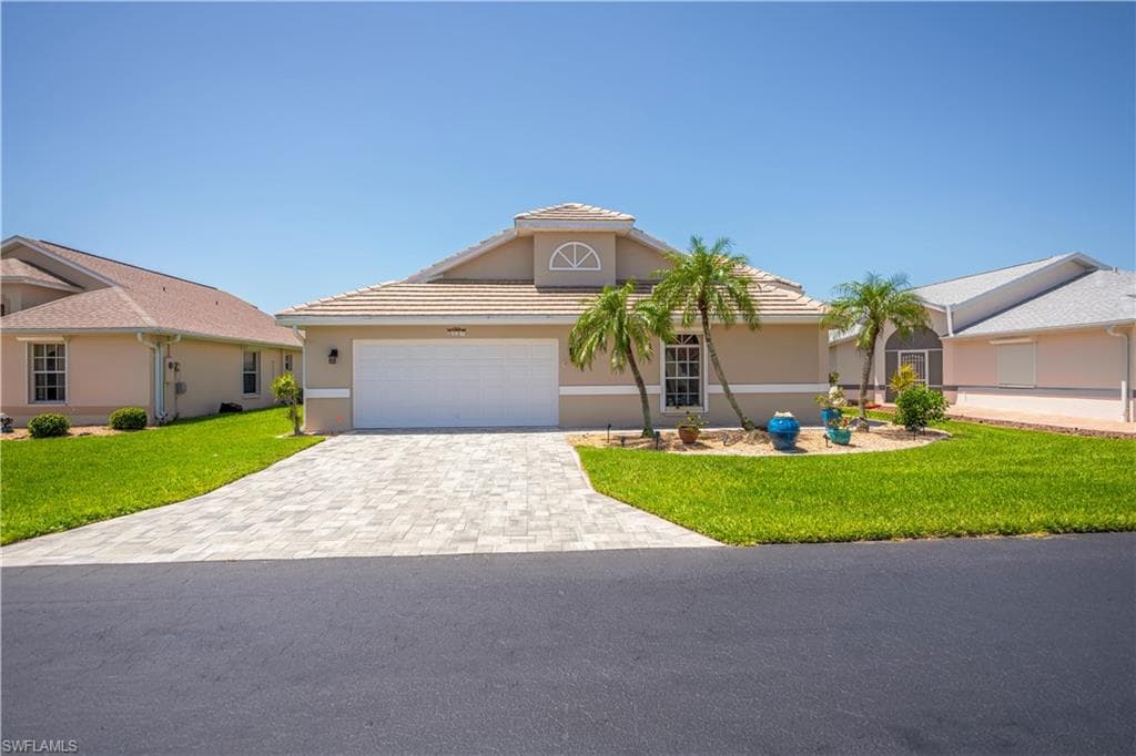 3580 gloxinia DR NORTH FORT MYERS, FL 33917