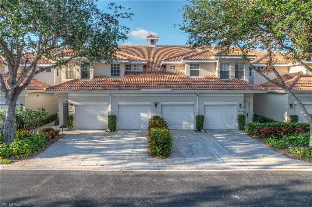3060 Horizon LN 1404 NAPLES, FL 34109