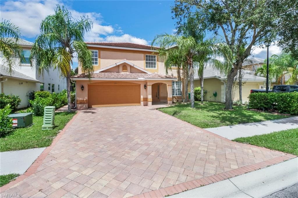 8271 Laurel Lakes WAY NAPLES, FL 34119