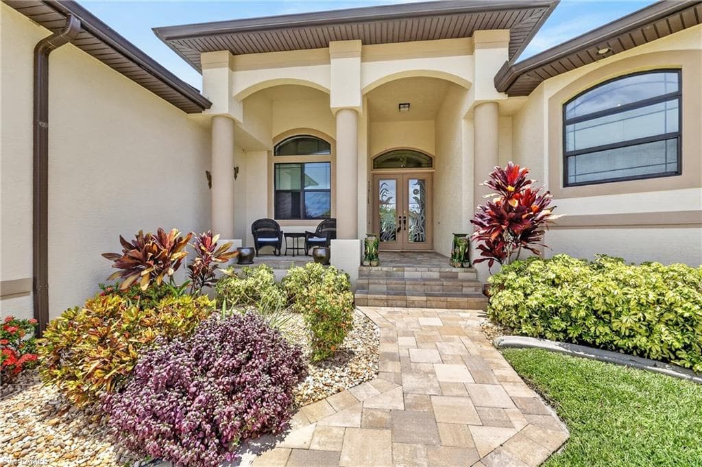 5346 Malaluka CT CAPE CORAL, FL 33904