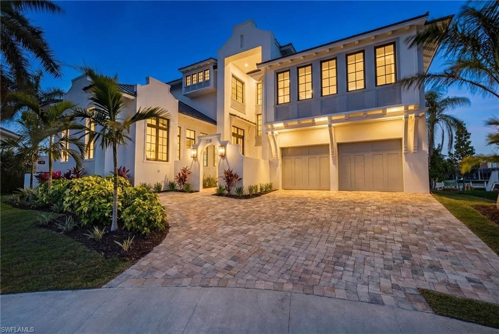 720 Hull CT MARCO ISLAND, FL 34145