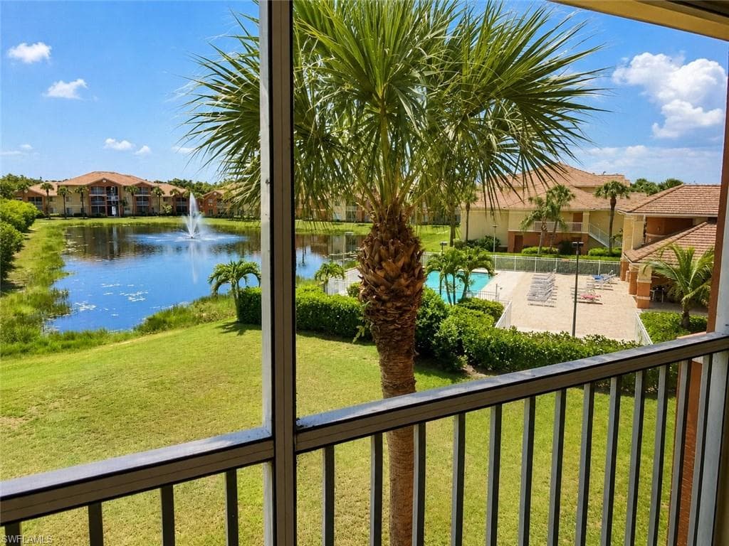 6490 Aragon WAY 303 FORT MYERS, FL 33966