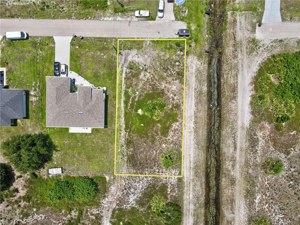 2718 25th ST SW LEHIGH ACRES, FL 33976