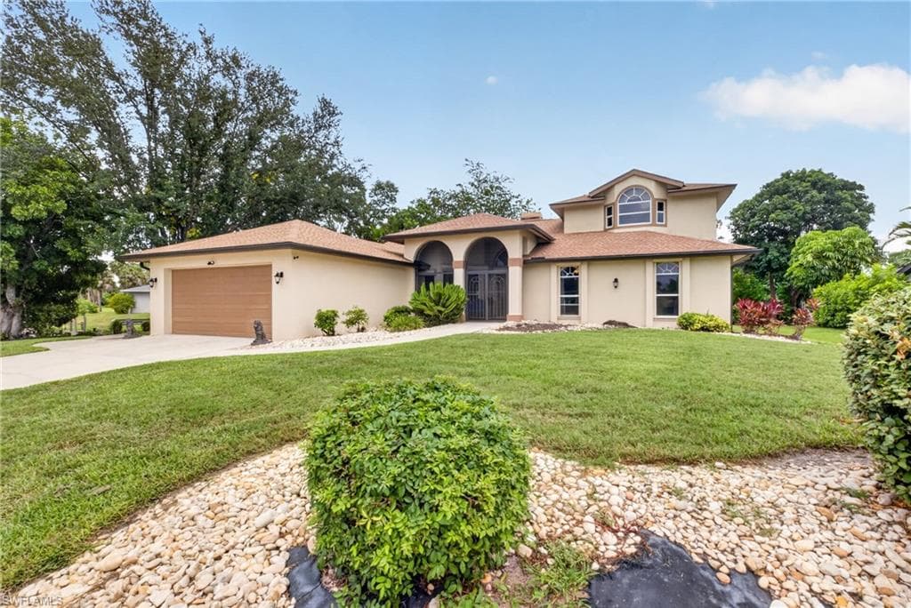 6090 Anchorline CT NORTH FORT MYERS, FL 33917