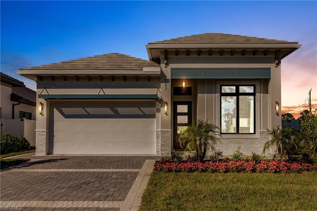 787 110th AVE N NAPLES, FL 34108
