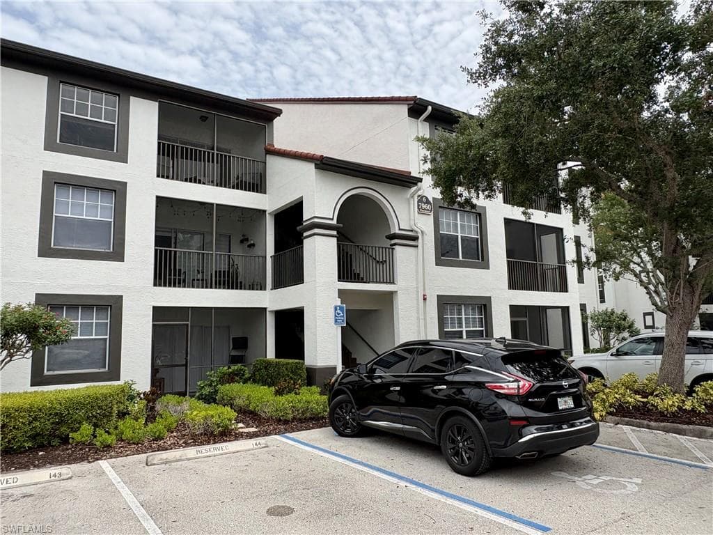 7960 Preserve CIR 635 NAPLES, FL 34119