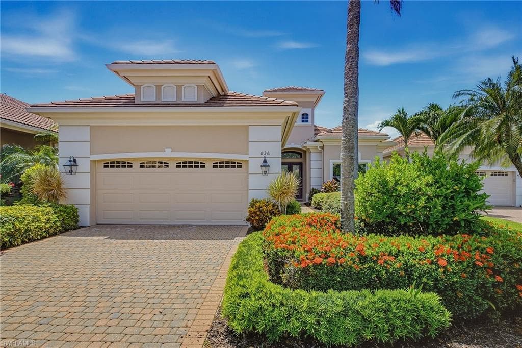 836 Villa Florenza DR NAPLES, FL 34119