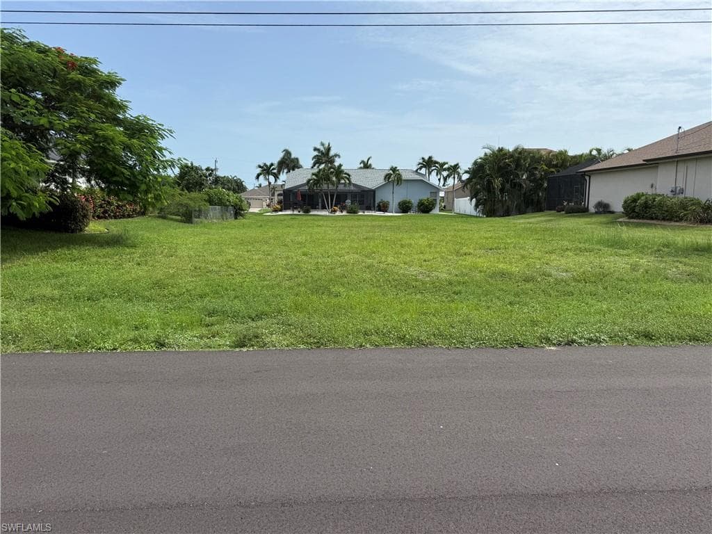 1906 SW 48th TER CAPE CORAL, FL 33914