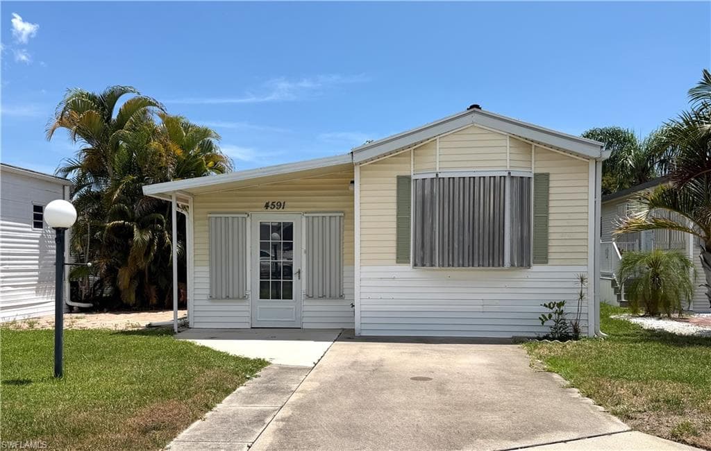 4591 Candlestick CT E ESTERO, FL 33928