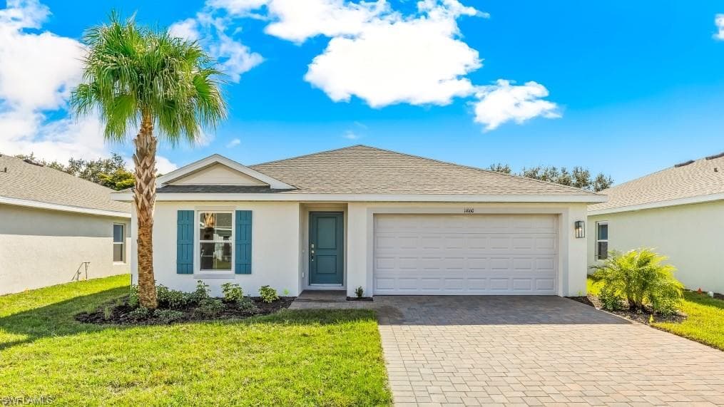 374 RADIANT SUN LN LEHIGH ACRES, FL 33936