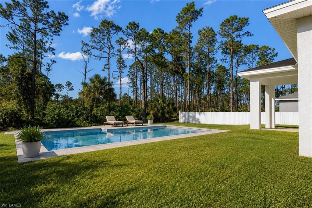 3226 30th ST W LEHIGH ACRES, FL 33971