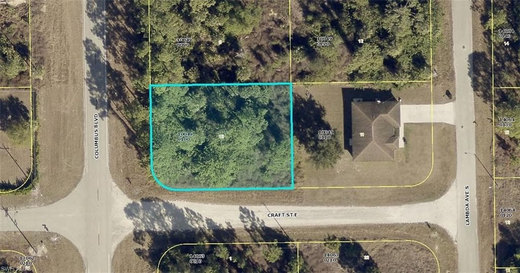 421 Columbus BLVD S LEHIGH ACRES, FL 33974