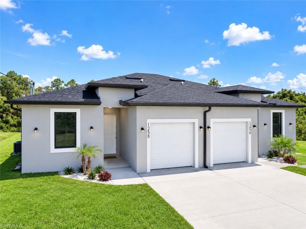 1258 MILWAUKEE BLVD LEHIGH ACRES, FL 33974