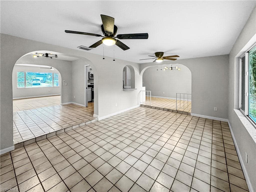 206 SE 46th TER CAPE CORAL, FL 33904