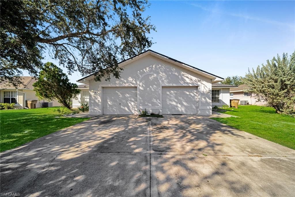 1214 SE 24th AVE CAPE CORAL, FL 33990