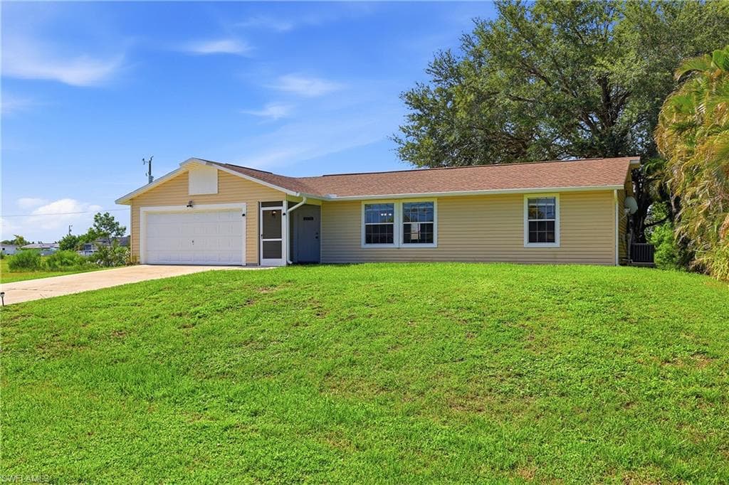 302 NW 5th TER CAPE CORAL, FL 33993