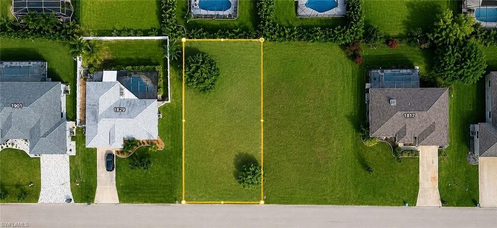 1825 SW 47th TER CAPE CORAL, FL 33914