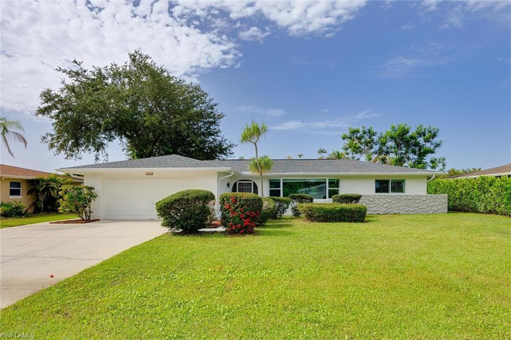 1628 N Flossmoor RD FORT MYERS, FL 33919